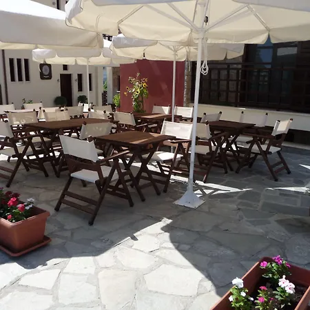 Helianthus Pensionat 4*